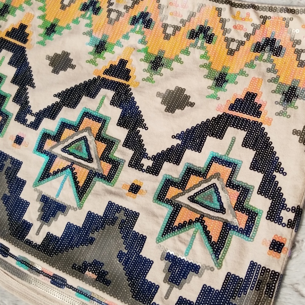NEW! Express Seqiun Aztec Mini Skirt - Picture 4 of 6